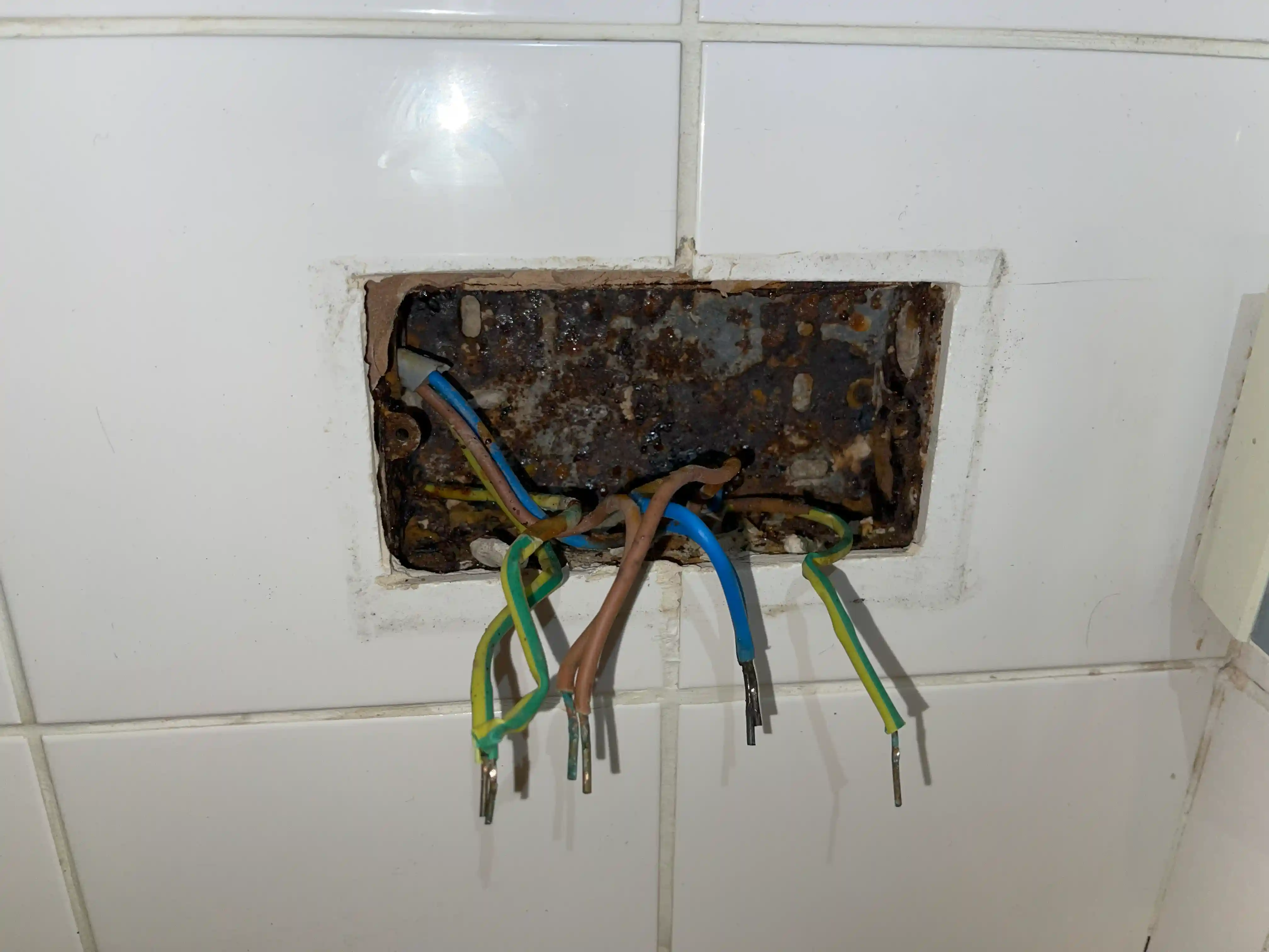 Emergency Electrician 24 hour Westminster